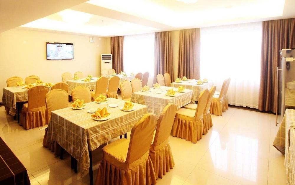 Chengdu Ronghome Hotel Exterior photo